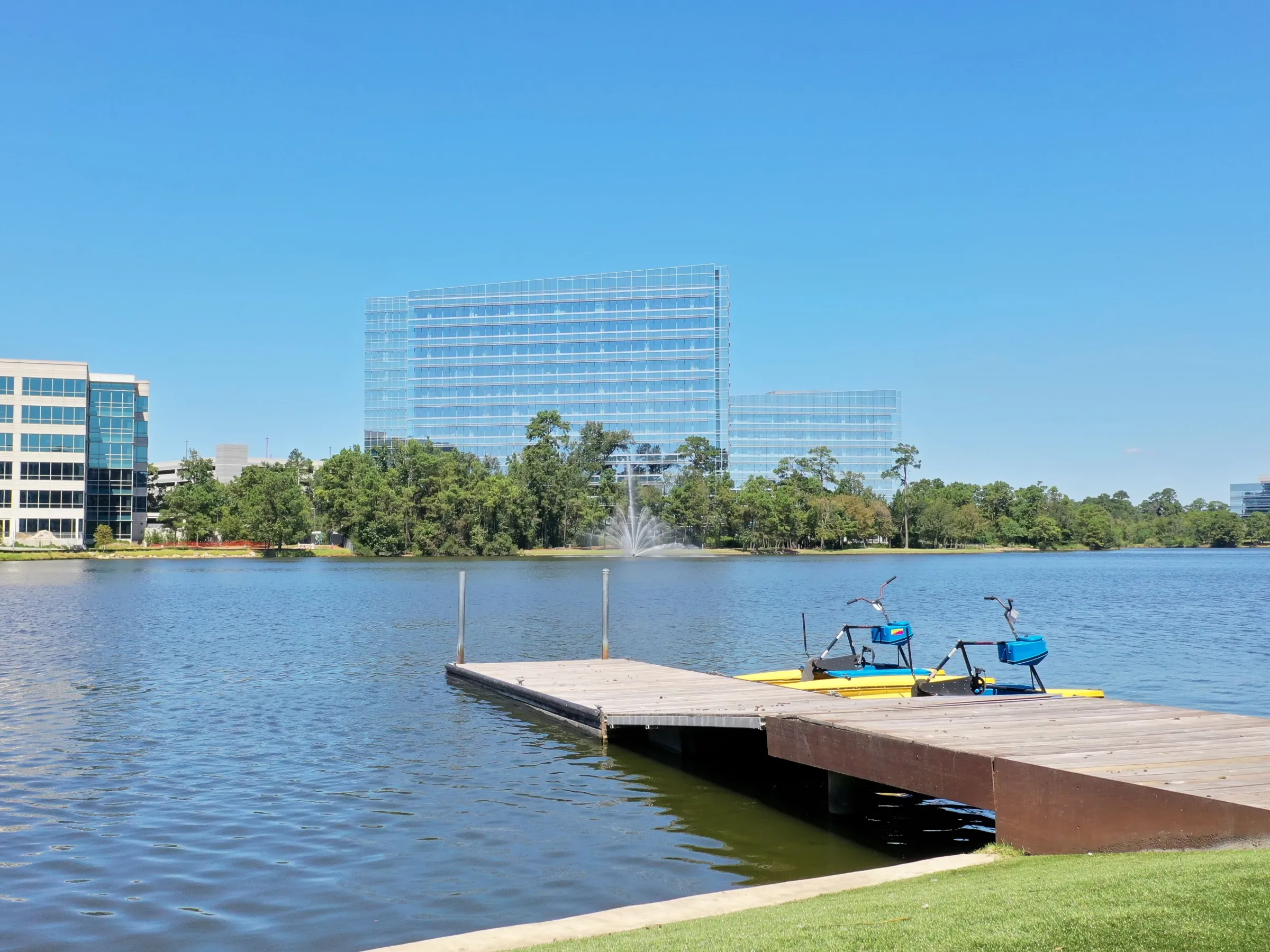 a small boat in a body of water